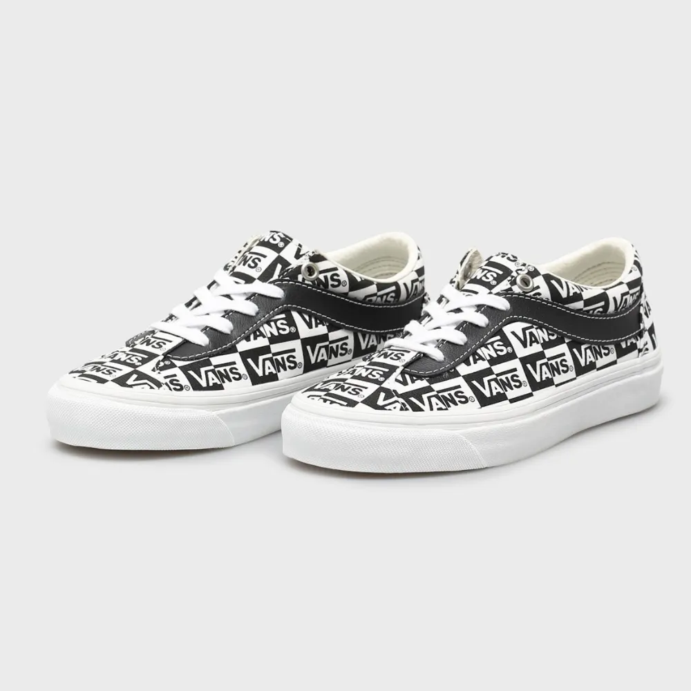 Vans Men's Bold Ni Shoes - True White / Black